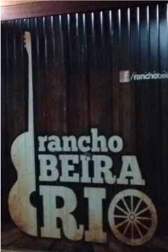 Adesivagem nas portas, janelas, placas de sinalização e Backdrop - Rancho Beira Rio - Jaboti PR