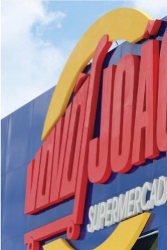Fachada em ACM e Letras Caixa MegaStore - Vovô João Supermercados - Ventania PR